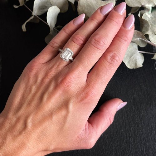 Stříbrný prsten s velkým zirkonem  8mm * 6mm - Velikost prstenu: 51