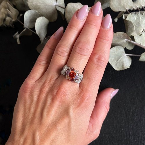 Stříbrný prsten květina s růžovými a bílými kamínky