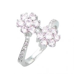 Strieborný prsteň s kvetinkami a ružovými kamienkami