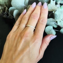 Stříbrný prsten s kamínky pozlacený 1,5mm