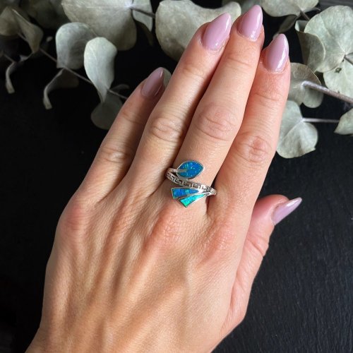 Prsten stříbrný s modrým opálem