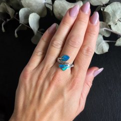 Prsteň strieborný s modrým opál