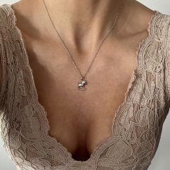 Rhodiovaný prívesok koníček 19mm striebro 925/1000 vrátane retiazky